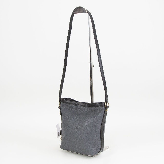 【数量限定】FELISI Ferraresi　フェリージ　フェラレージ　レザーショルダーバッグ　25/41/LD+A-2